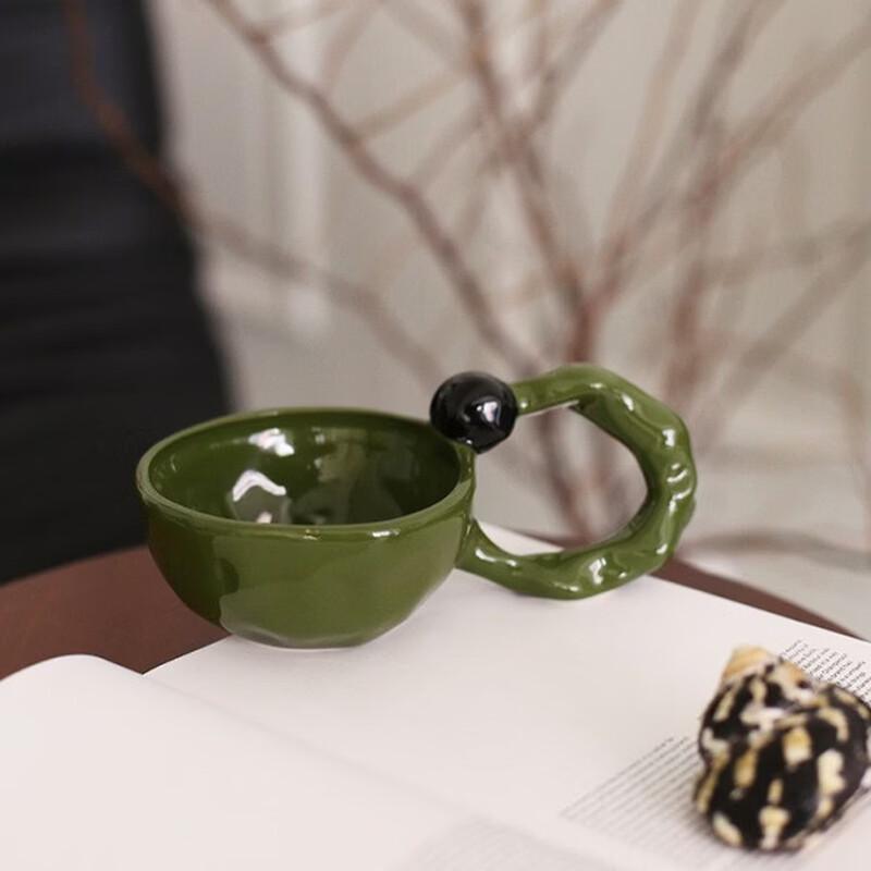 Кружка с ручкой-керамическим шариком